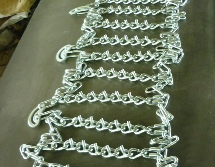 28 Series Spiked & Gripped Anti-skid Chain